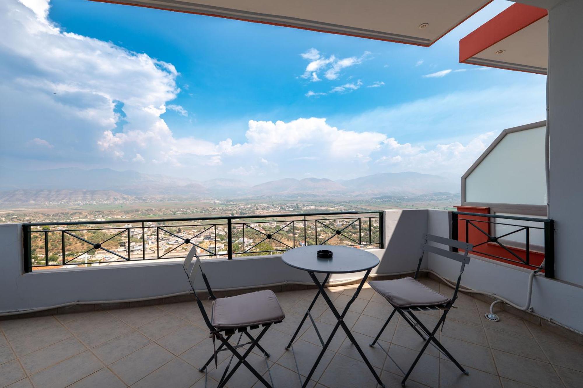 סרנדה Vila Flamuri מראה חיצוני תמונה